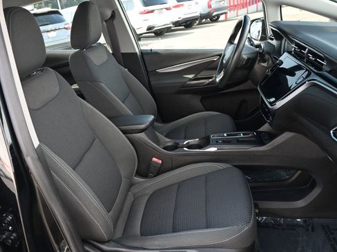 Used 2022 Chevrolet Bolt LT image 16