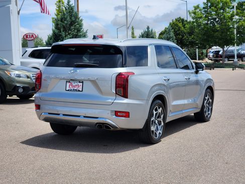 Used 2022 Hyundai Palisade Calligraphy w/ Cargo Package FWD image 3