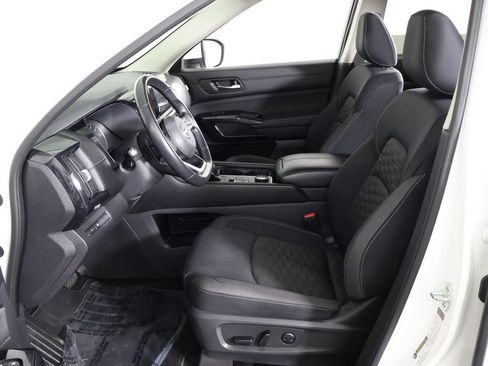 Used 2022 Nissan Pathfinder SV AWD/4WD image 28