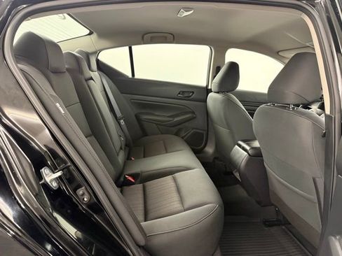 Used 2024 Nissan Altima 2.5 SV image 13