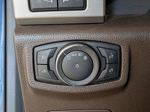 Used 2019 Ford F150 King Ranch w/ Equipment Group 601A Luxury AWD/4WD image 13