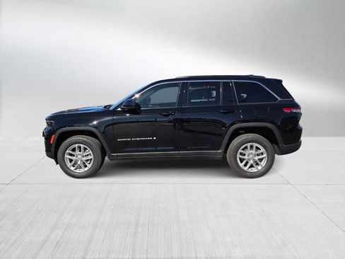 New 2025 Jeep Grand Cherokee Laredo X w/ Luxury Tech Group I image 5