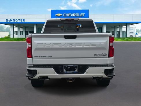 Used 2020 Chevrolet Silverado 1500 High Country w/ Technology Package image 6