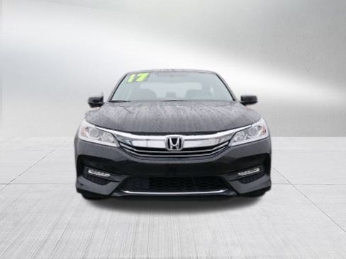 Used 2017 Honda Accord EX-L image 8