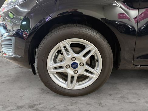 Used 2019 Ford Fiesta SE FWD image 9
