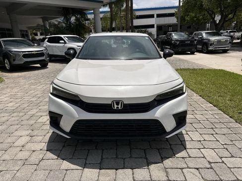 Used 2023 Honda Civic Sport image 18