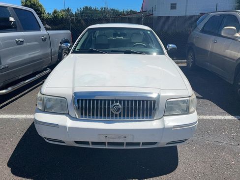 Used 2008 Mercury Grand Marquis LS RWD image 3