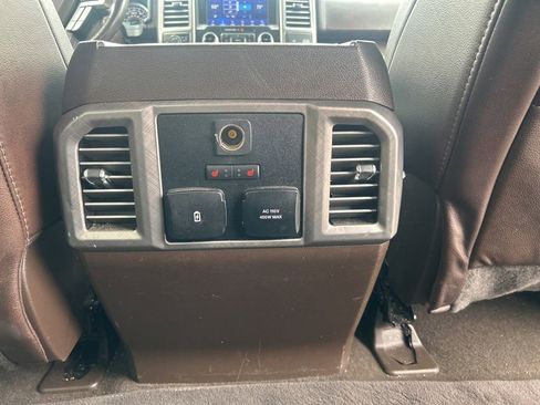 Used 2019 Ford F150 Limited AWD/4WD image 30