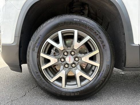 Used 2023 GMC Acadia SLE w/ Driver Convenience Package FWD image 14