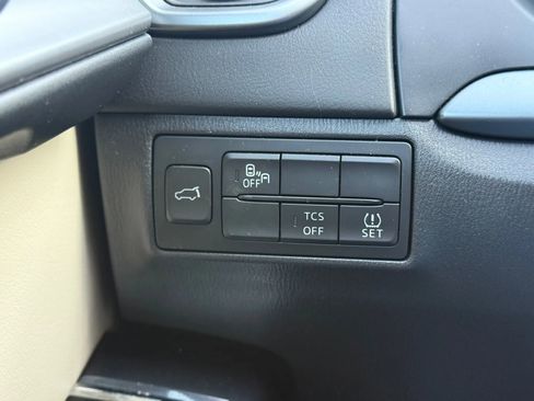 Used 2016 MAZDA CX-9 Touring image 25