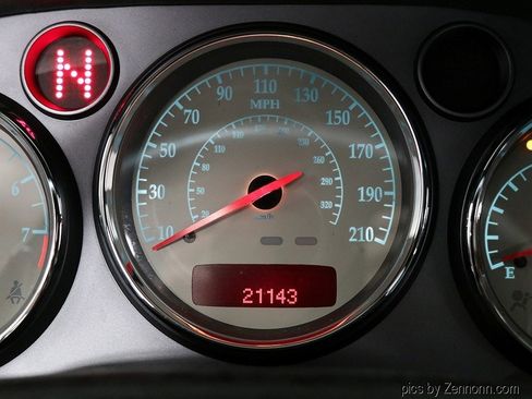 Used 2003 Aston Martin Vanquish Coupe image 23