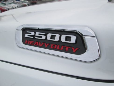 Used 2024 RAM 2500 Big Horn AWD/4WD image 11