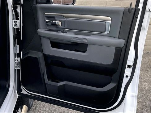 Used 2017 RAM 1500 Big Horn image 23