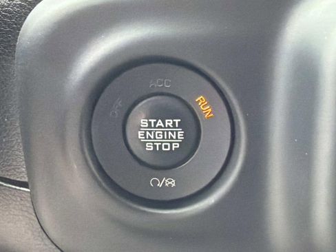 Used 2020 Jeep Wrangler Unlimited Sport S image 32