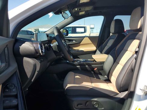 New 2026 Chevrolet Equinox ACTIV w/ Convenience Package III image 13