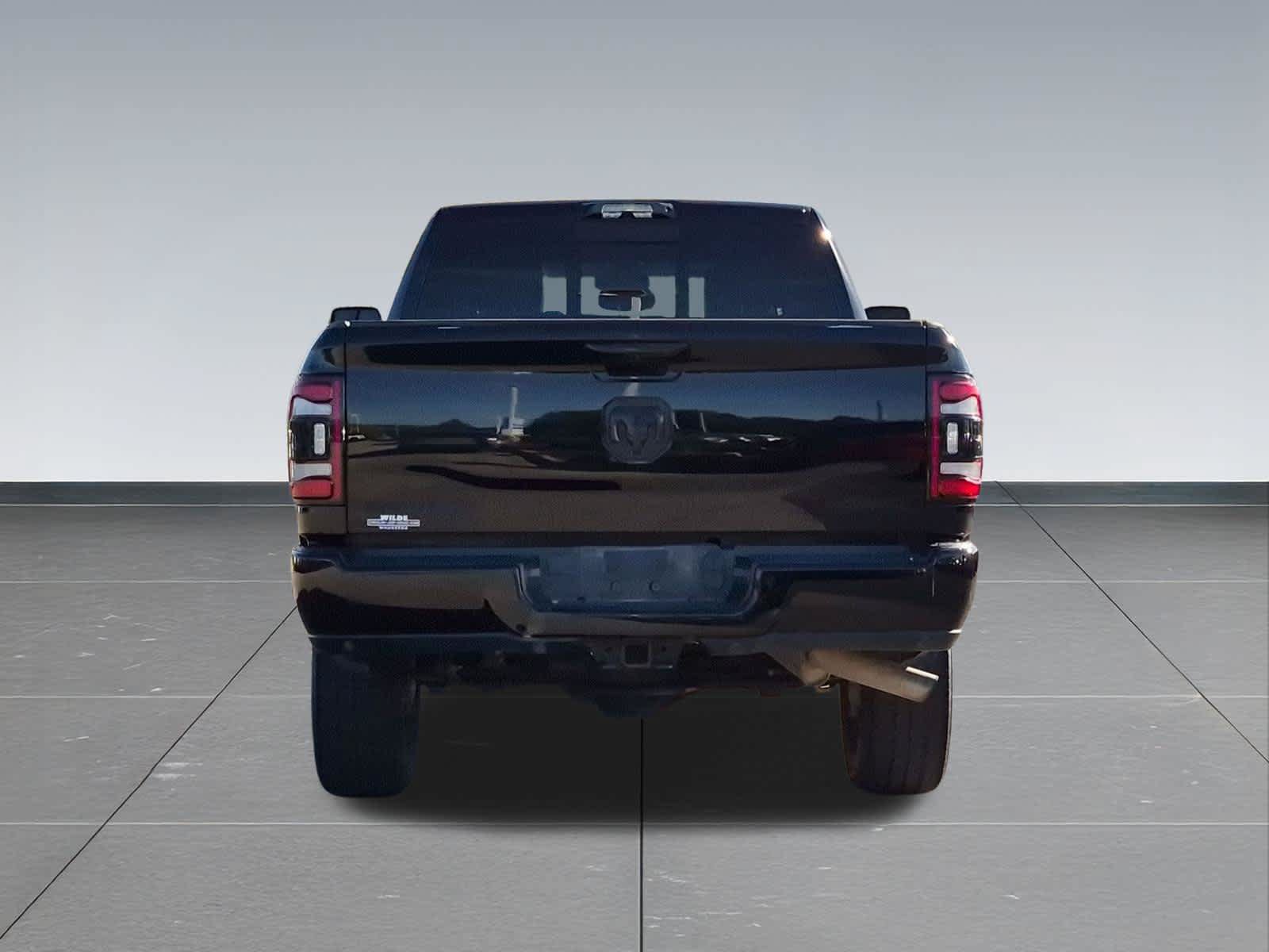 Used 2024 RAM 2500 Laramie w/ Night Edition AWD/4WD image 5