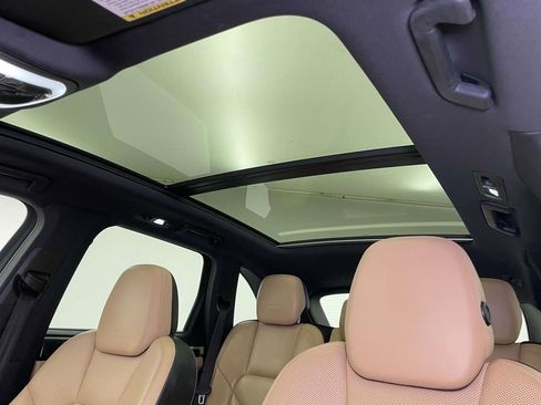 Used 2016 Porsche Cayenne S image 18