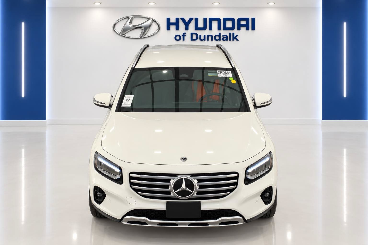 Used 2024 Mercedes-Benz GLB 250 4MATIC image 5
