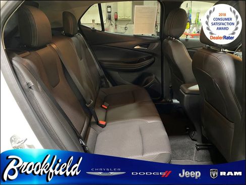 Used 2025 Buick Encore GX Preferred image 17