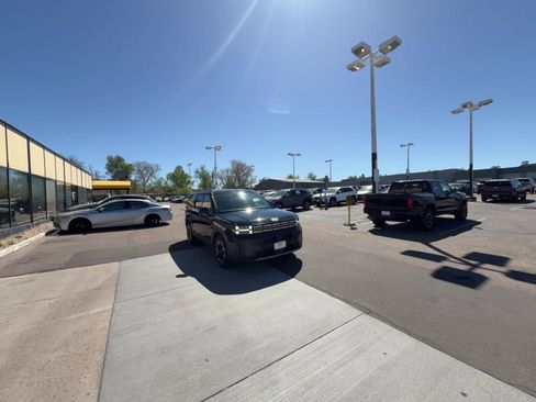 Used 2025 Hyundai Santa Fe SEL AWD/4WD image 14