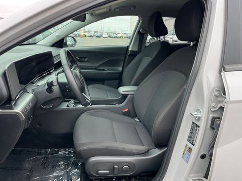 Used 2025 Hyundai Kona SEL image 37