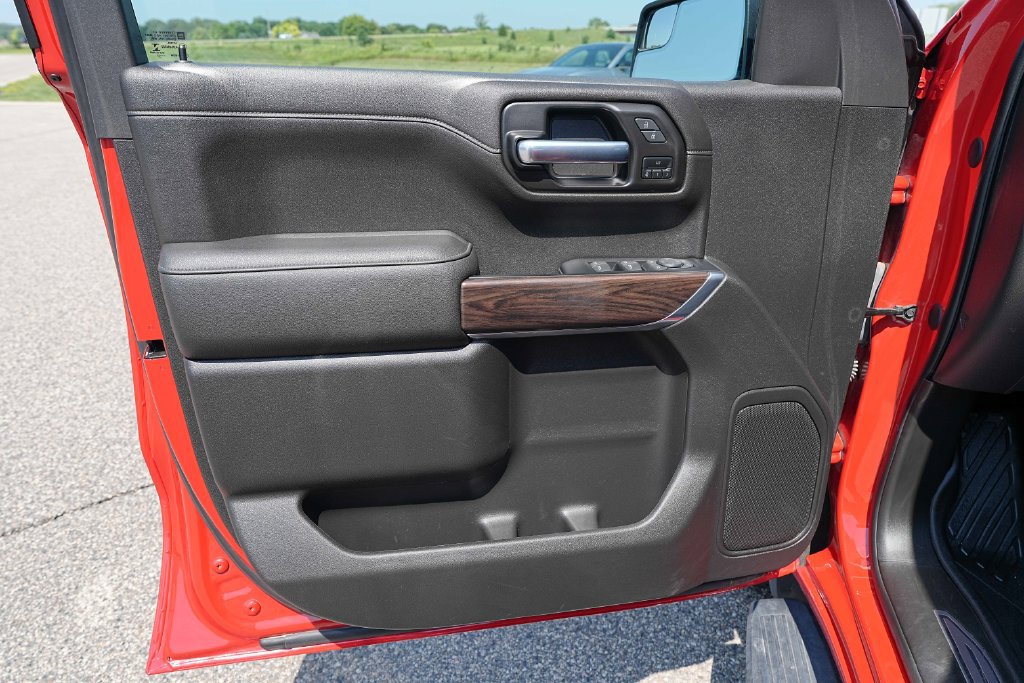 Used 2022 GMC Sierra 1500 SLT w/ SLT Premium Package AWD/4WD image 28