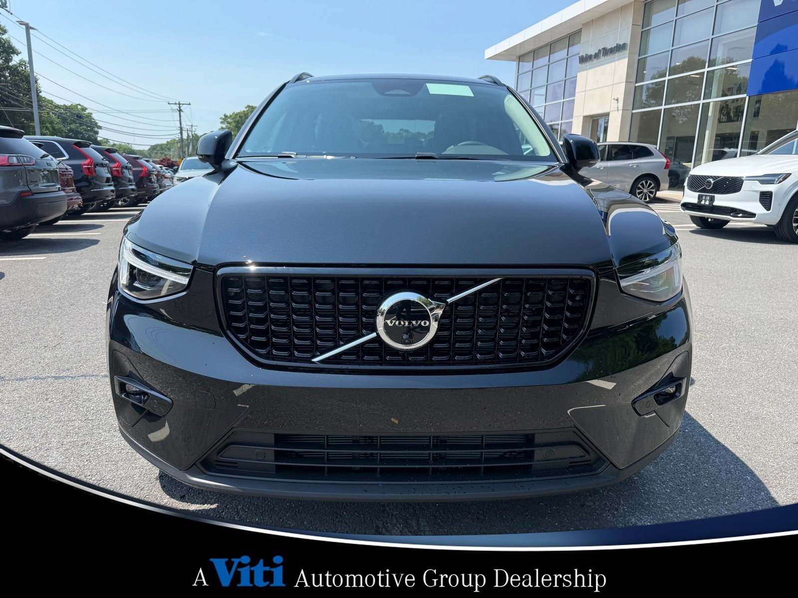 Used 2026 Volvo XC40 B5 Plus w/ Protection Package Premier AWD/4WD image 3