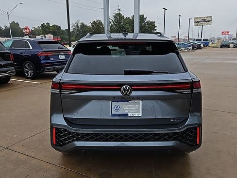 New 2026 Volkswagen Tiguan SE R-Line image 6