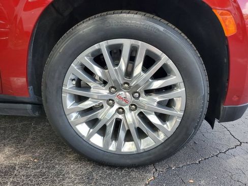 Used 2024 GMC Yukon XL Denali w/ Denali Reserve Package RWD image 5