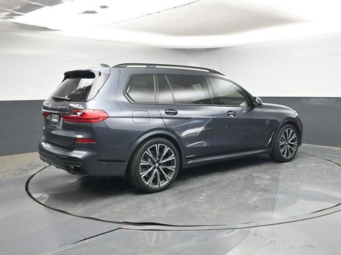 Used 2022 BMW X7 M50i image 5
