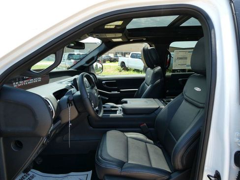 New 2027 Ford Expedition Platinum w/ Stealth Appearance Package AWD/4WD image 17
