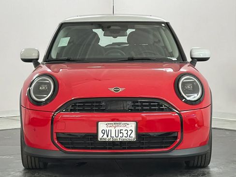 Certified 2025 MINI Cooper 2-Door Hardtop FWD image 10