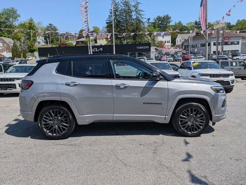 Used 2024 Jeep Compass Limited w/ High Altitude Package AWD/4WD image 5