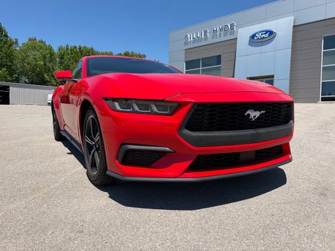 Used 2024 Ford Mustang Premium RWD image 3