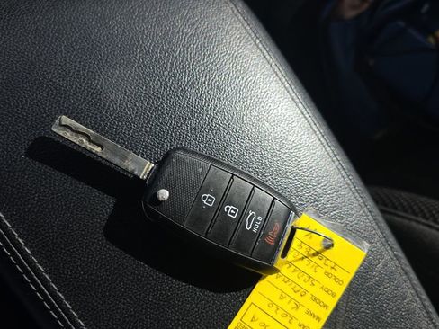 Used 2020 Kia Optima LX FWD image 27