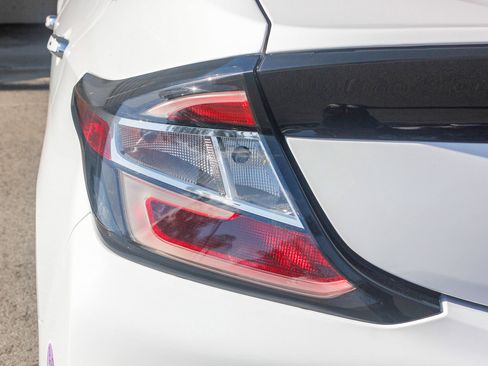 Used 2019 Chevrolet Volt LT image 9