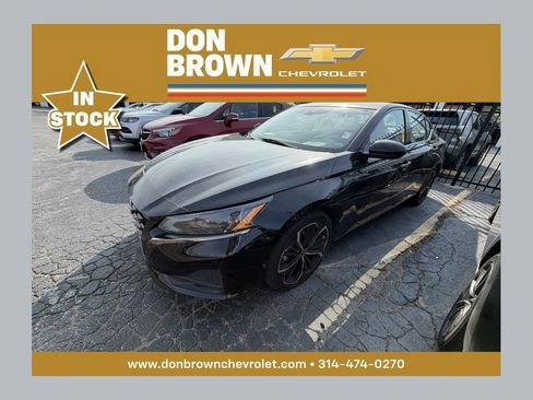Used 2024 Nissan Altima 2.5 SR FWD image 1