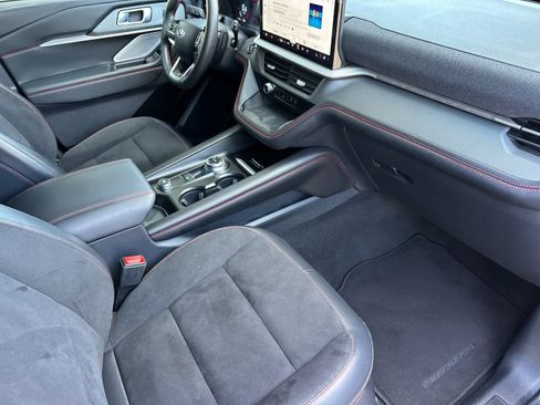 Certified 2025 Ford Explorer ST RWD image 16