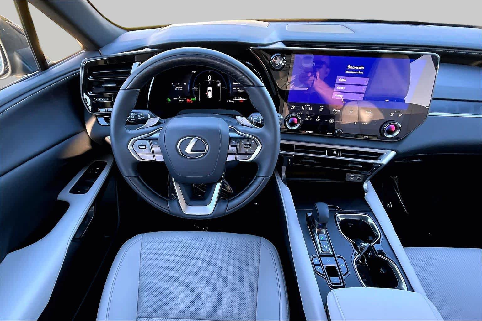 Used 2026 Lexus RX 350h AWD/4WD image 6