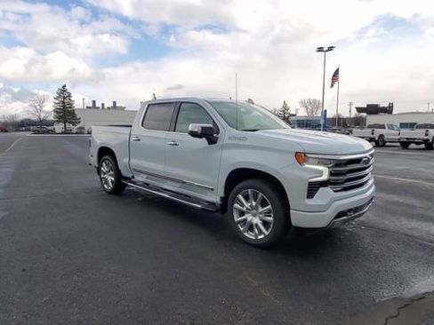 New 2026 Chevrolet Silverado 1500 High Country w/ Technology Package AWD/4WD image 2