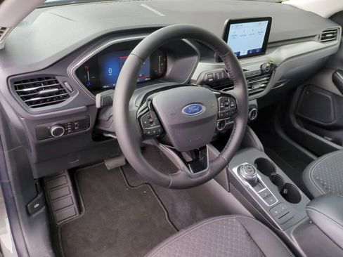 Used 2025 Ford Escape Active w/ Cold Weather Package image 10