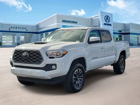 Used 2023 Toyota Tacoma TRD Sport RWD image 3