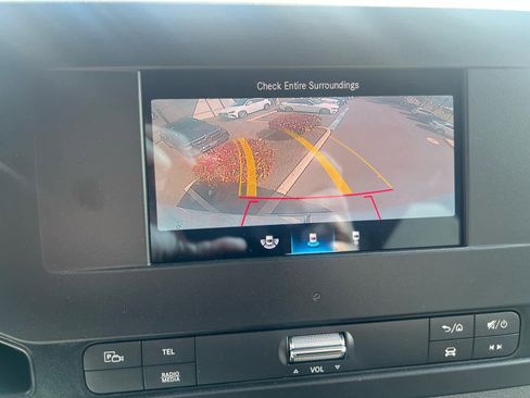 Used 2024 Mercedes-Benz Sprinter 2500 image 17