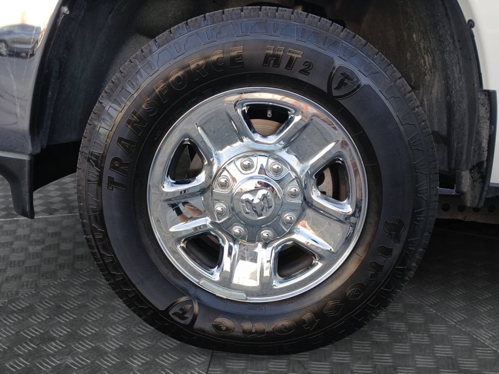 Used 2025 RAM 2500 Tradesman w/ Chrome Appearance Group AWD/4WD image 23