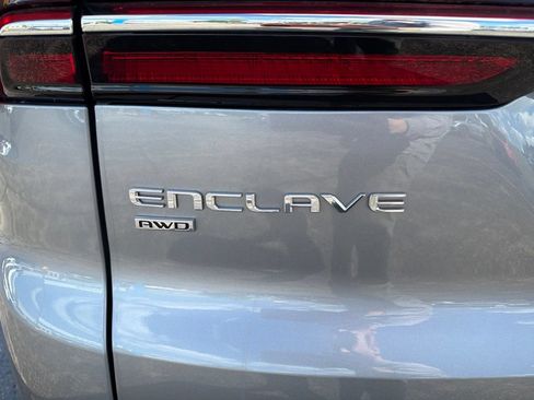 Certified 2025 Buick Enclave Preferred AWD/4WD image 22