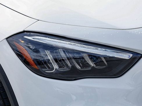 Certified 2025 Mercedes-Benz GLA 250 image 7