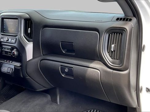 Used 2022 Chevrolet Silverado 2500 Custom w/ Custom Value Package AWD/4WD image 18