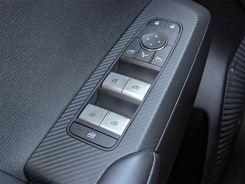 New 2026 Mitsubishi Outlander SE image 25