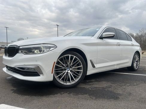 Used 2018 BMW 530i image 14