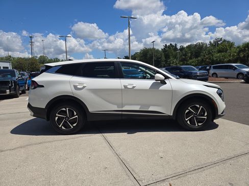 Certified 2024 Kia Sportage LX FWD image 9